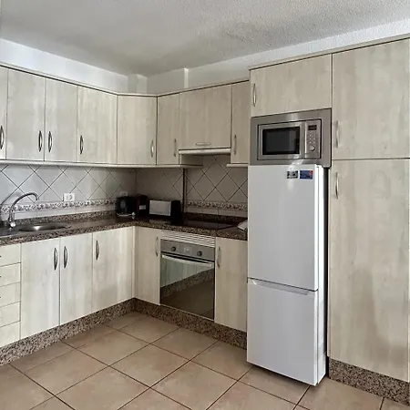 Bright 2 Bedroom In Diamantes 3k212